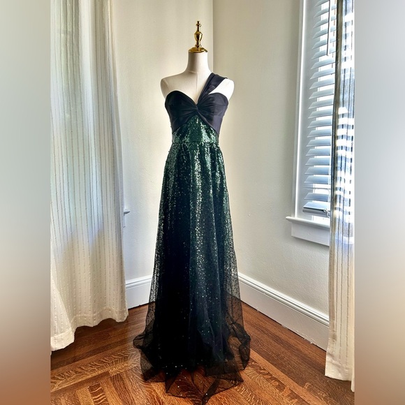 Marchesa Dresses & Skirts - Marchesa Black One Shoulder Green sequin Degrade Gown